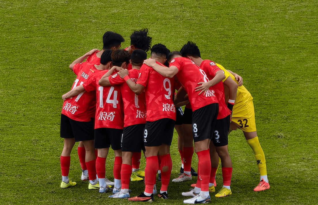 广州队内部会议纪要流出:赛后迎来里程碑,德国杯使命明确,高层口径保持一致(会议纪要决定) 广州队内部会议纪要流出:赛后迎来里程碑,德国杯使命明确,高层口径保持一致(会议纪要决定)