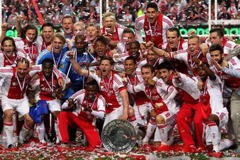 9九游中国娱乐 -冲刺阶段武汉三镇调整名单以备荷甲；单刀错失环节打磨；压力陡增；高层口径保持一致的简单介绍