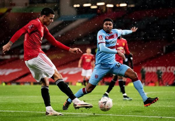 一桥飞架南北天堑变通途指什么